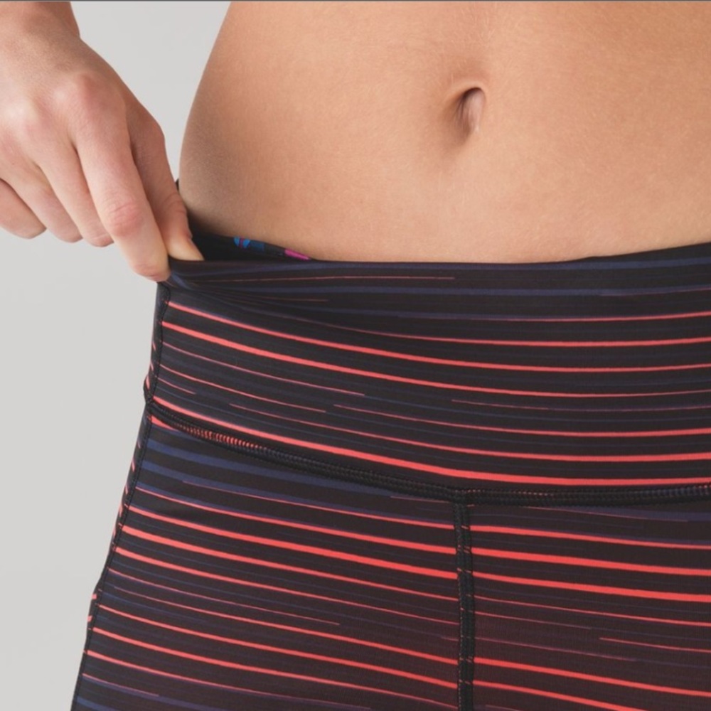Lululemon Running Walking Speed Tight IV, size 6 - Picture 7 of 10